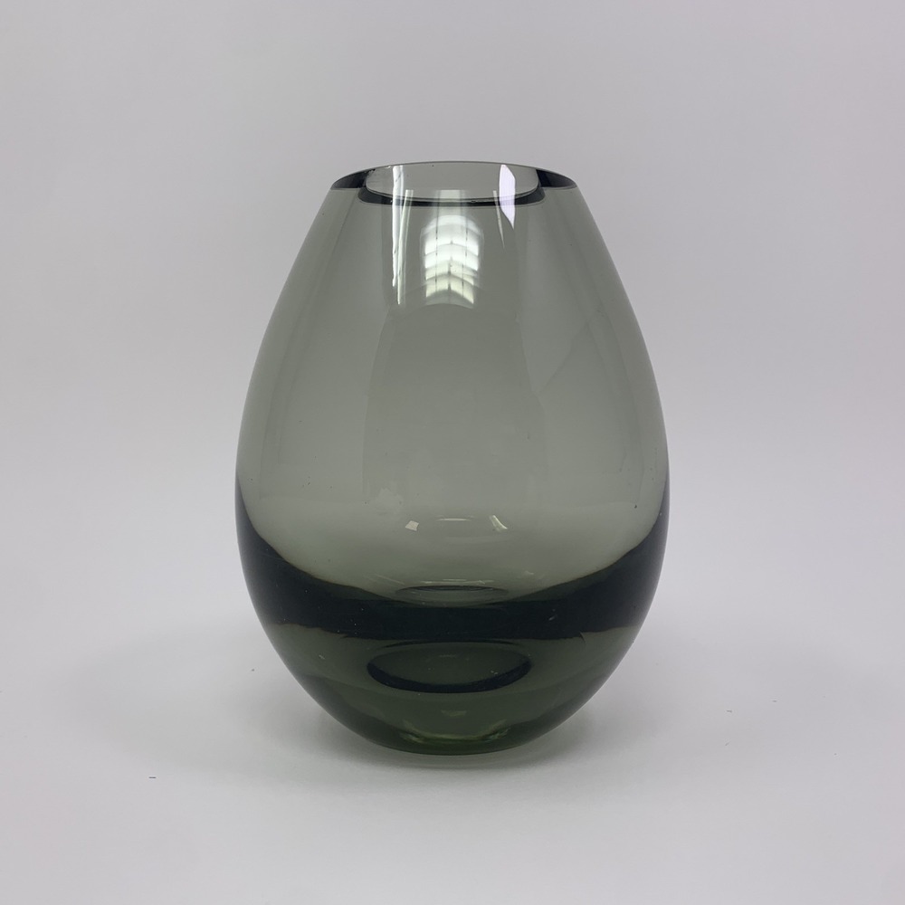 Holmegaard Per Lutken 'Hellas' Vase in Grey Smoke SIGNED 15387 4.5" **Flaw**